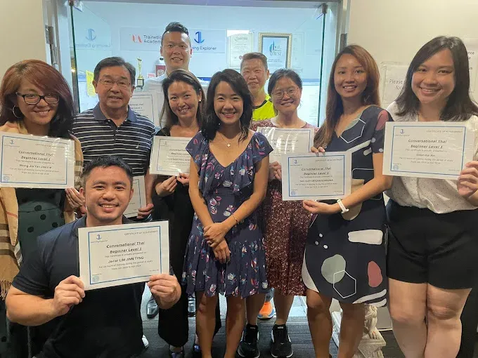 Students and teacher after a Thai course