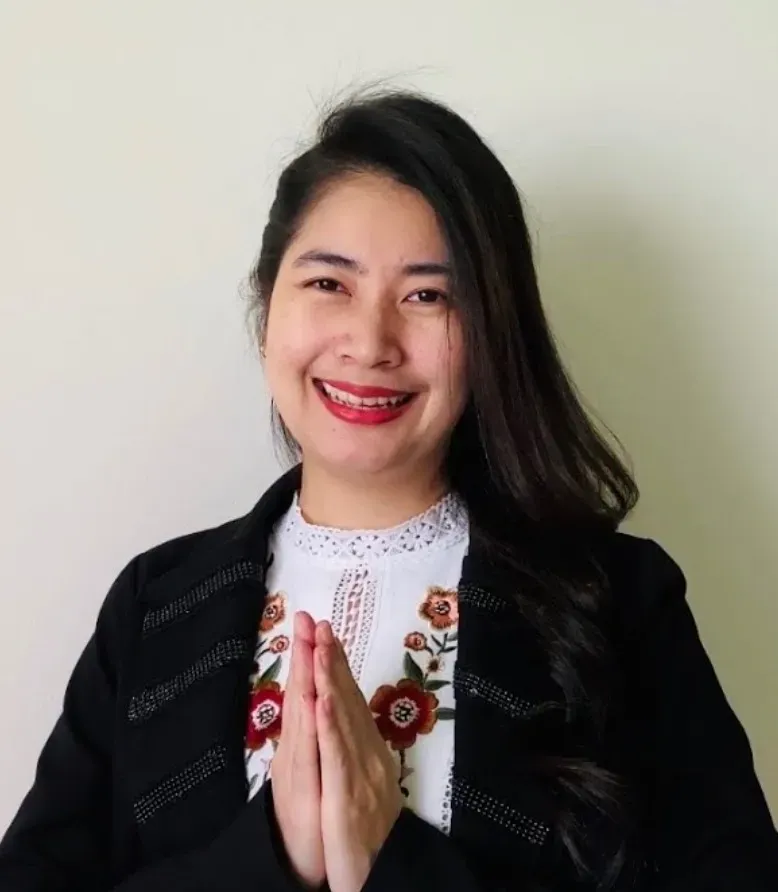 Phawta Chanthotri, Thai language teacher at Thai Explorer