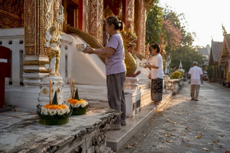 The Culture of Thailand: Beliefs, Customs, and Festivals